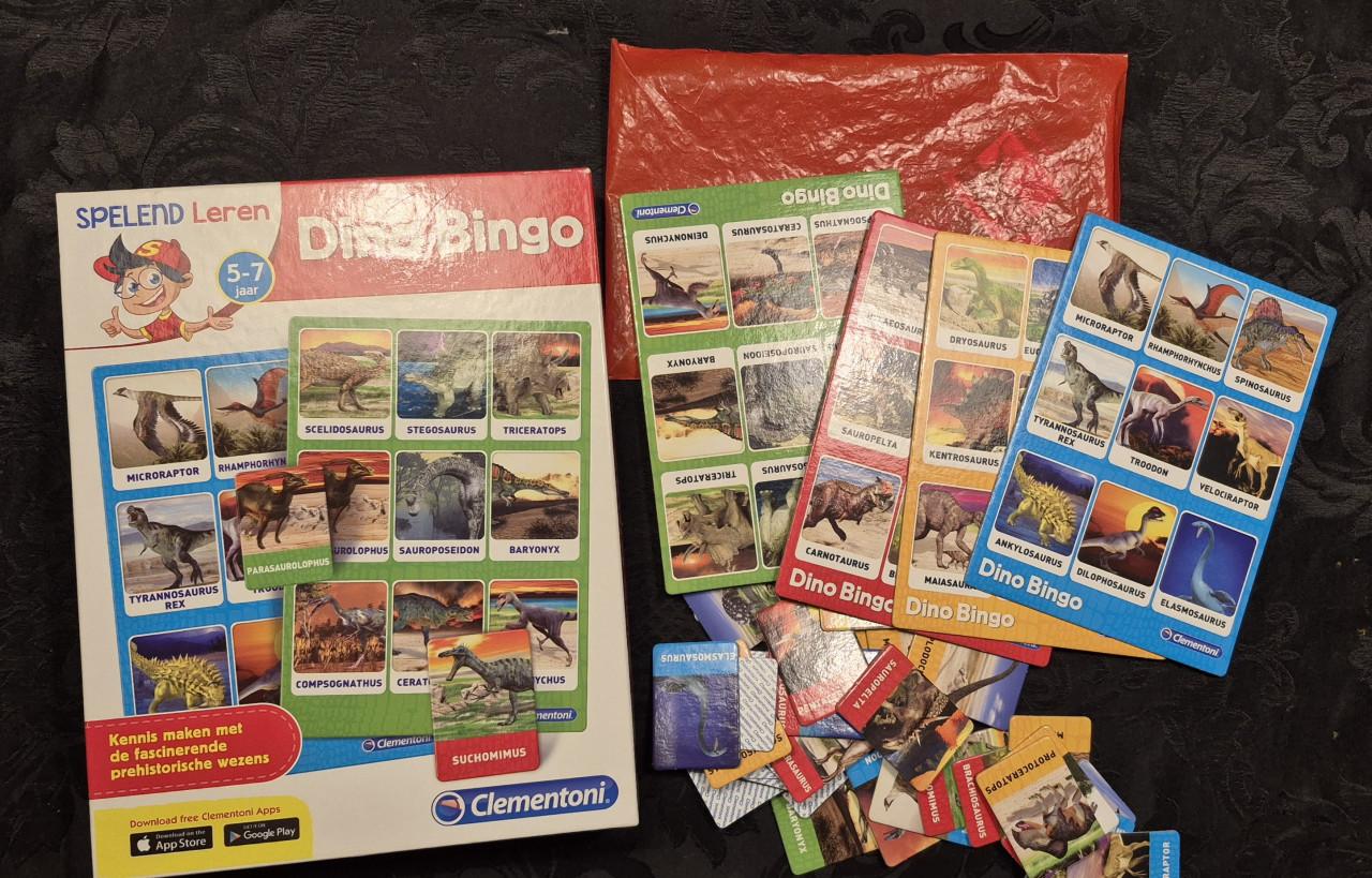 Dino bingo van clementoni