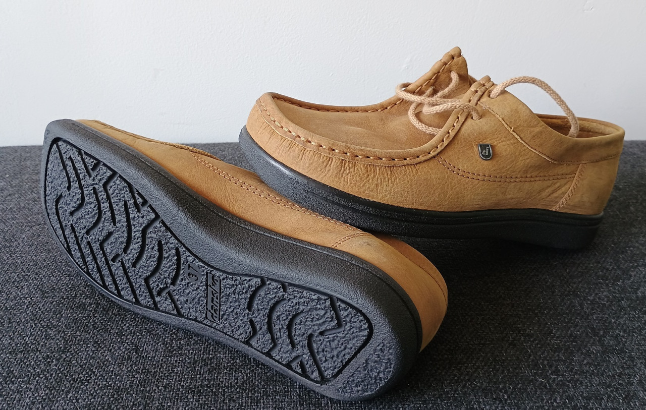 NIEUWE suede leren veterschoenen maat 37 - merk DANSKO