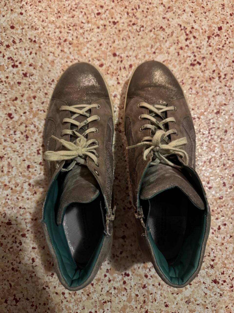 Comfortabele hoge damesschoenen van Durea, maat 43 h