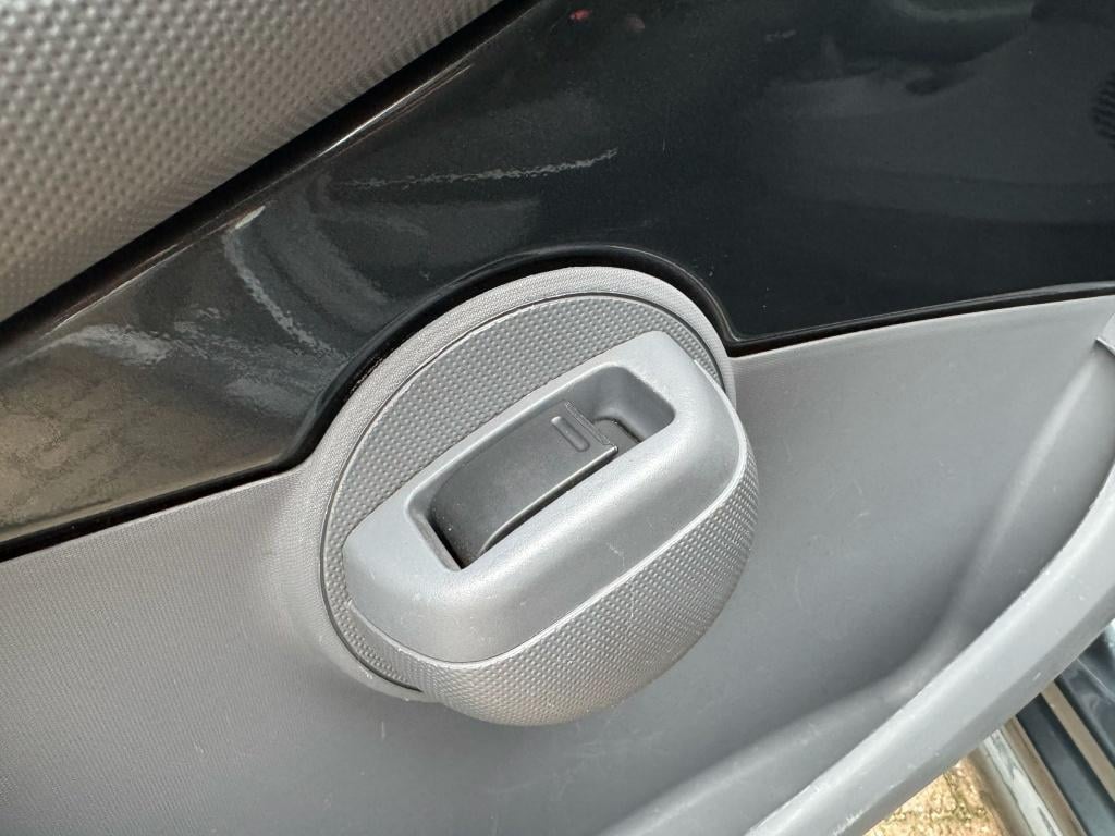 Peugeot 107 1.0-12v xs - garantie