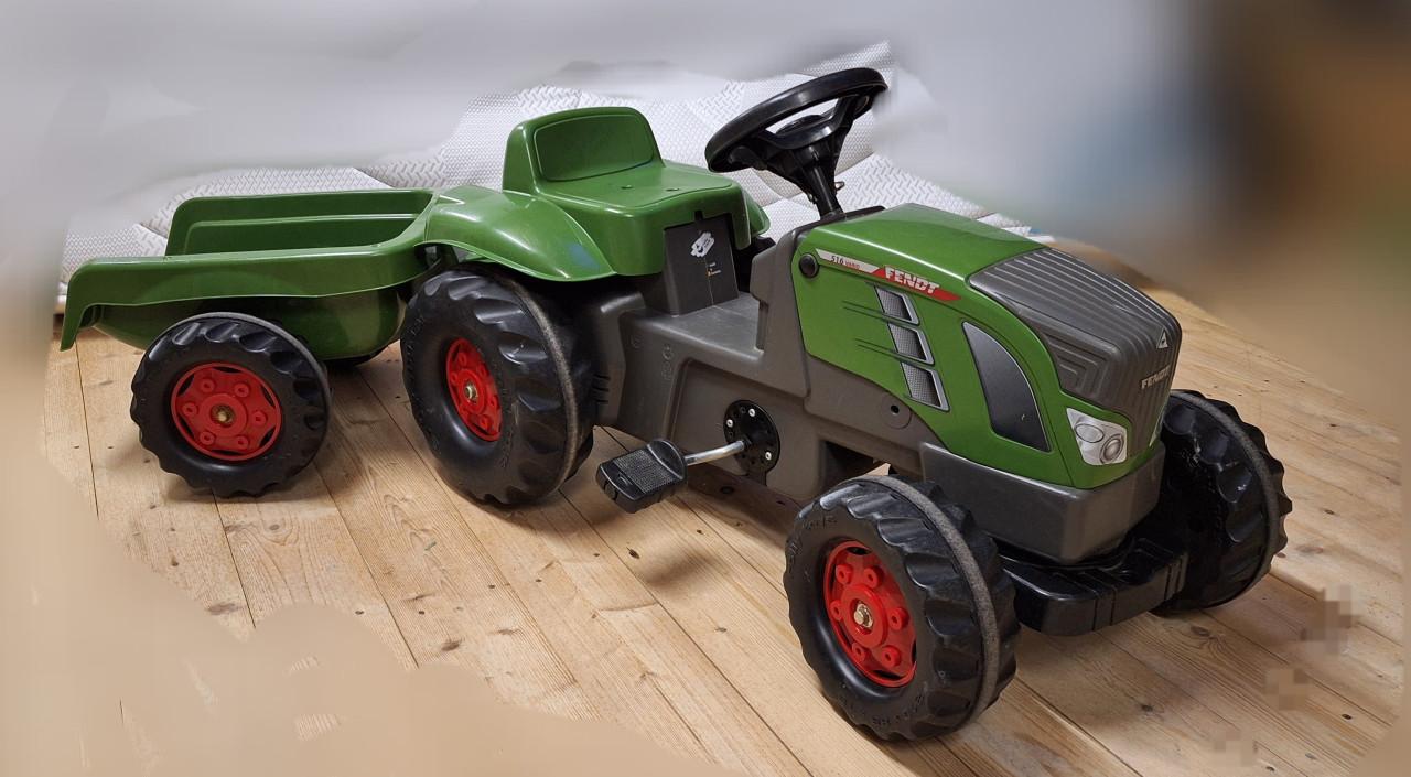 Traptrekker Rolly Toys rollyKid Fendt Vario 516 met aanhanger