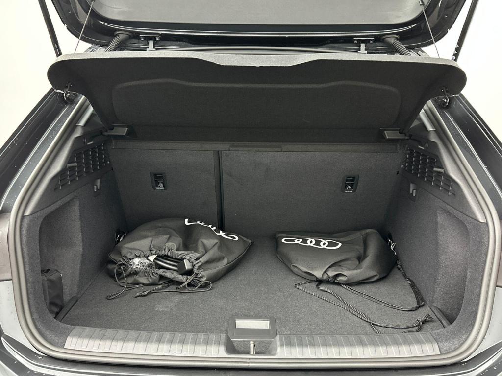 Audi A3 sportback advanced edition 40 tfsi e 150 kw / 204 pk sportba