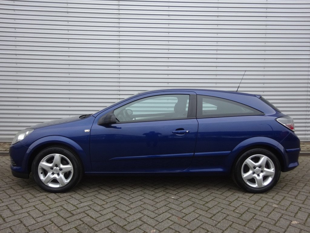 Opel Astra gtc 1.8 business airco / elektr. ramen / cruise control / nap