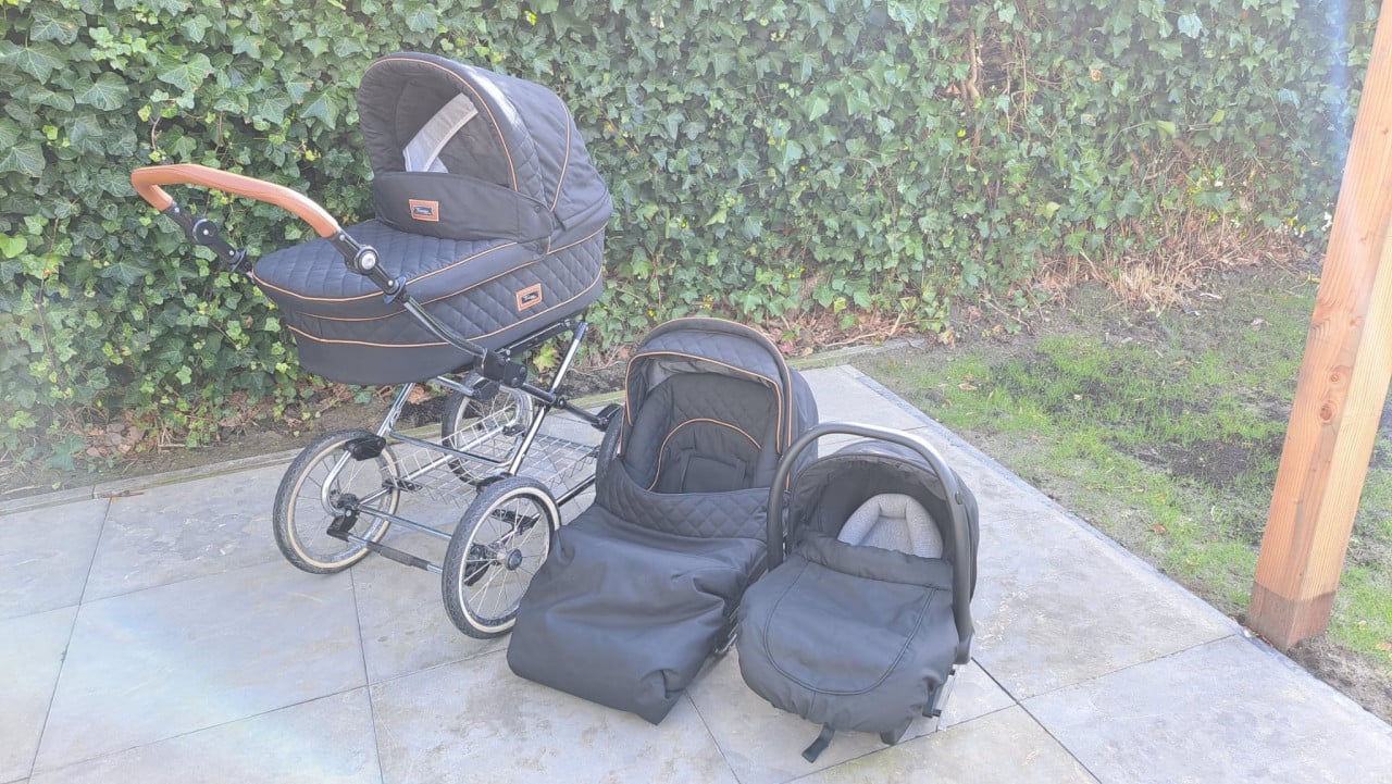 Retro kinderwagen