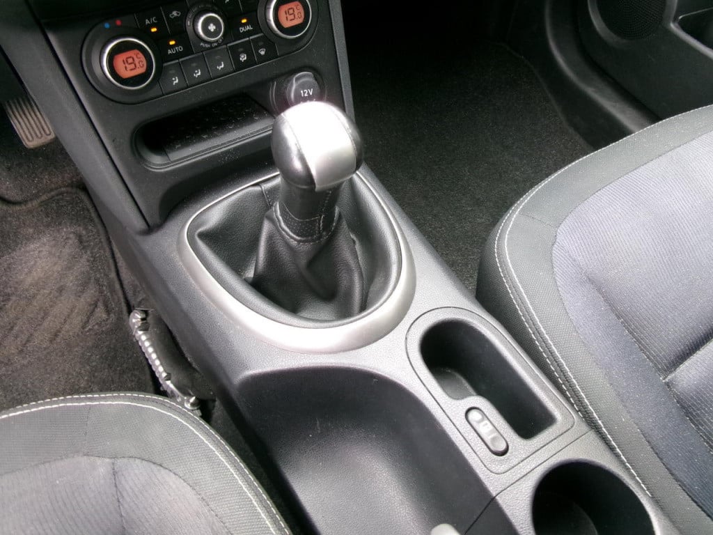 Nissan Qashqai 1.6 cvtc airco, cruise-contr., pdc, trekhaak