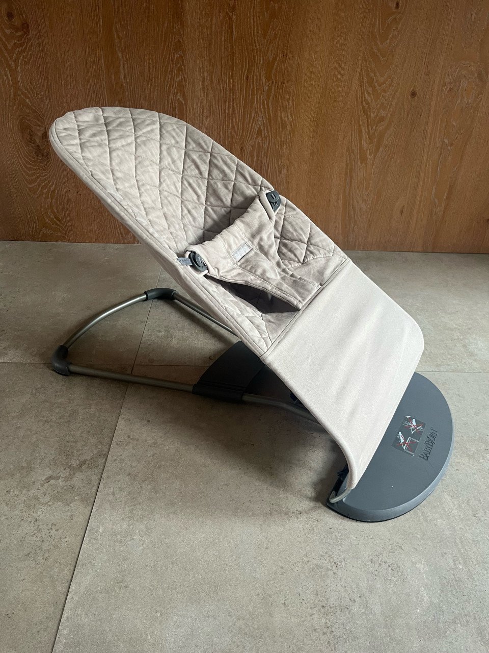 Wipstoel baby bjorn beige