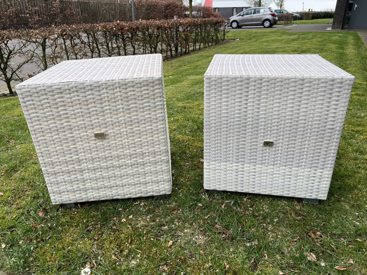 2 wicker hockers 50x50x55cm