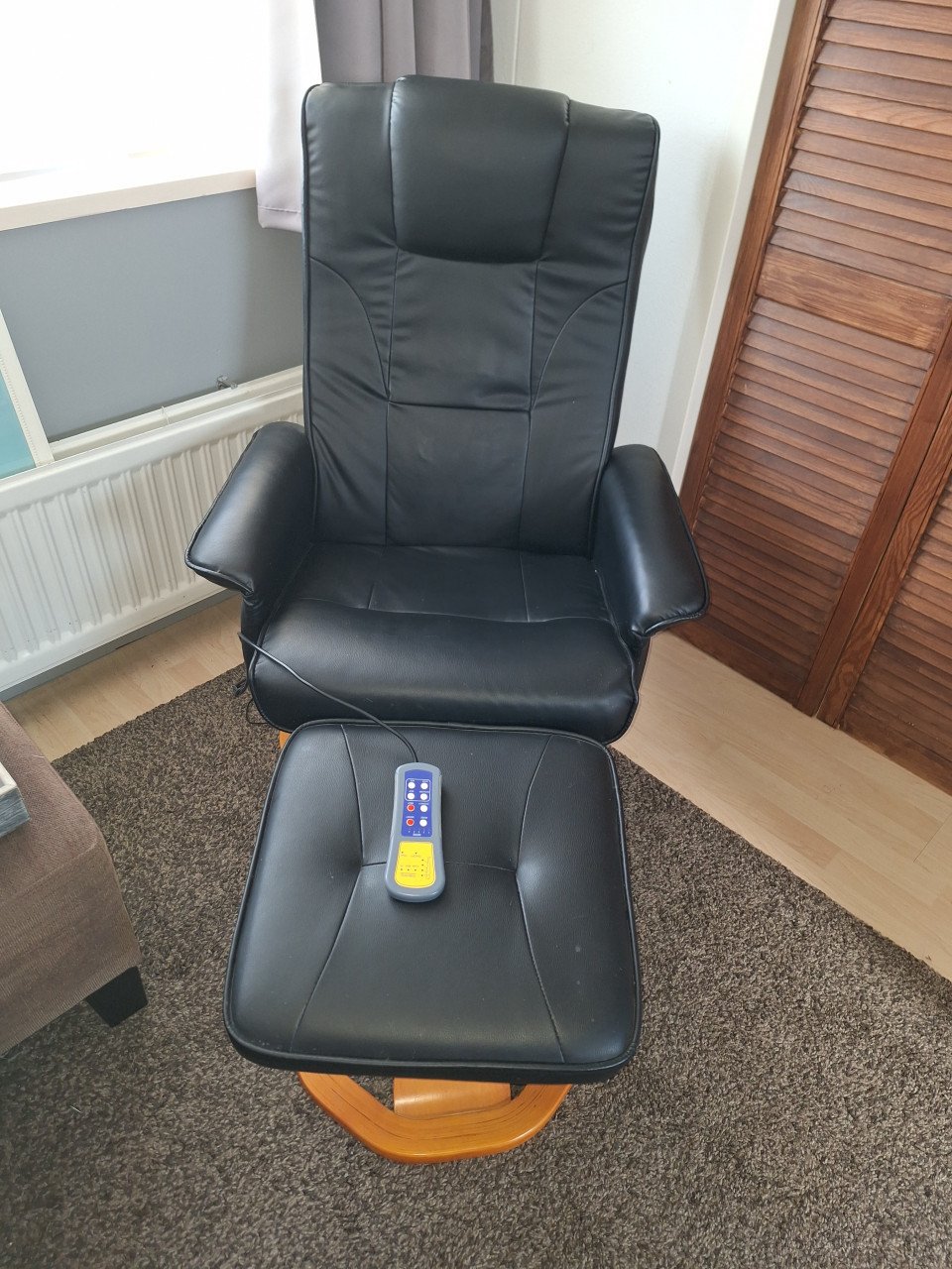 Massagestoel met voetenbank