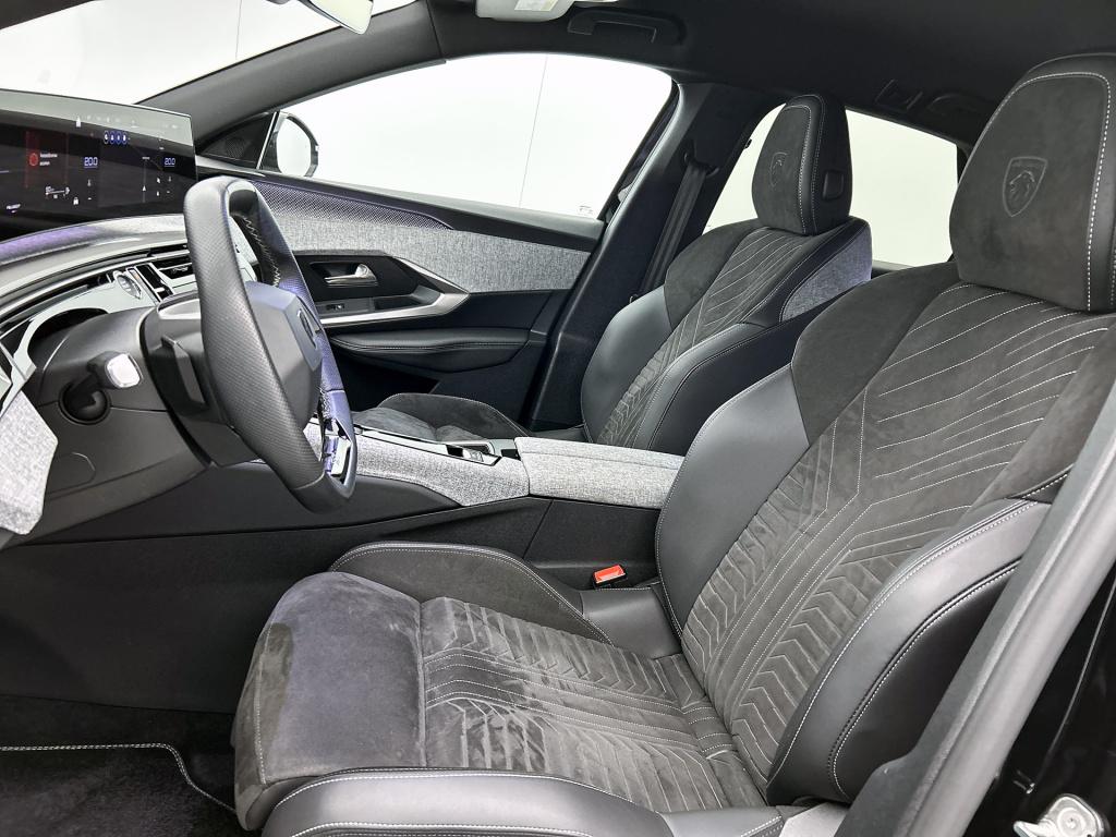 Peugeot 3008 hybrid 145 pk automaat gt | elektrische achterklep | alcantara