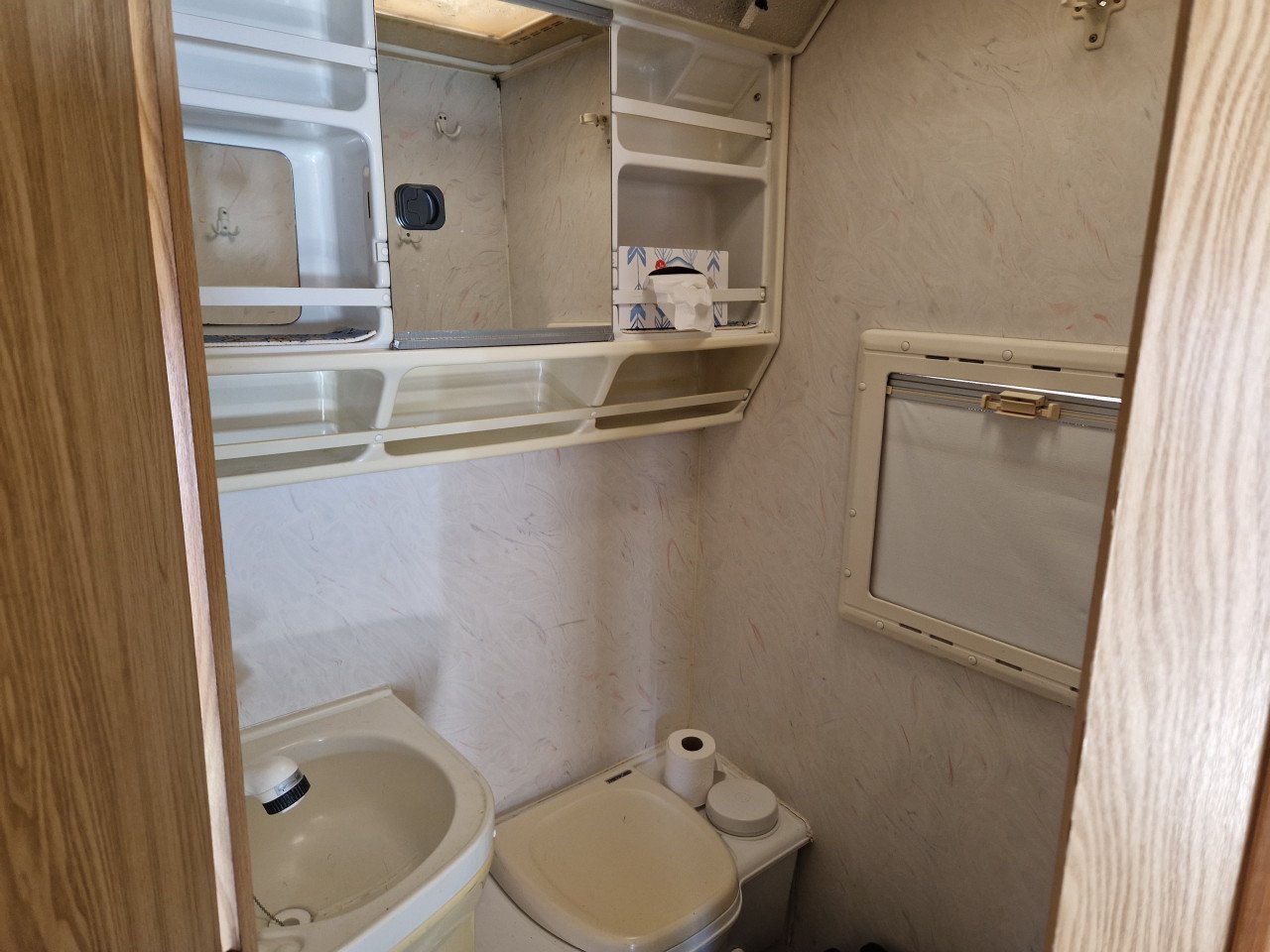 Keurig nette Fiat 290 camper