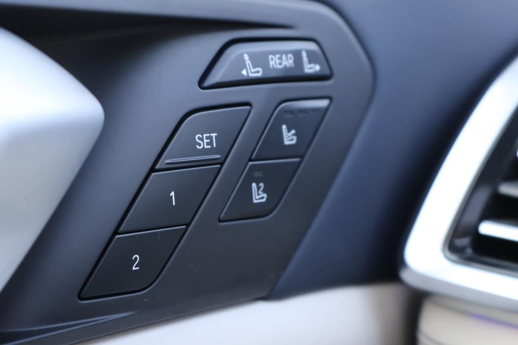 BMW X7 xdrive40i 6p. l 340 pk l panodak skylounge l laser l head-up l 3500 