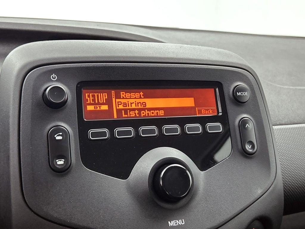 Toyota Aygo 1.0 vvt-i x-fun | airco | bluetooth