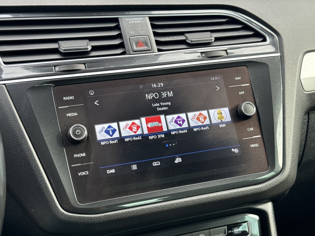 Volkswagen Tiguan 1.4 tsi act comfortline business | nl- auto | acc | clima