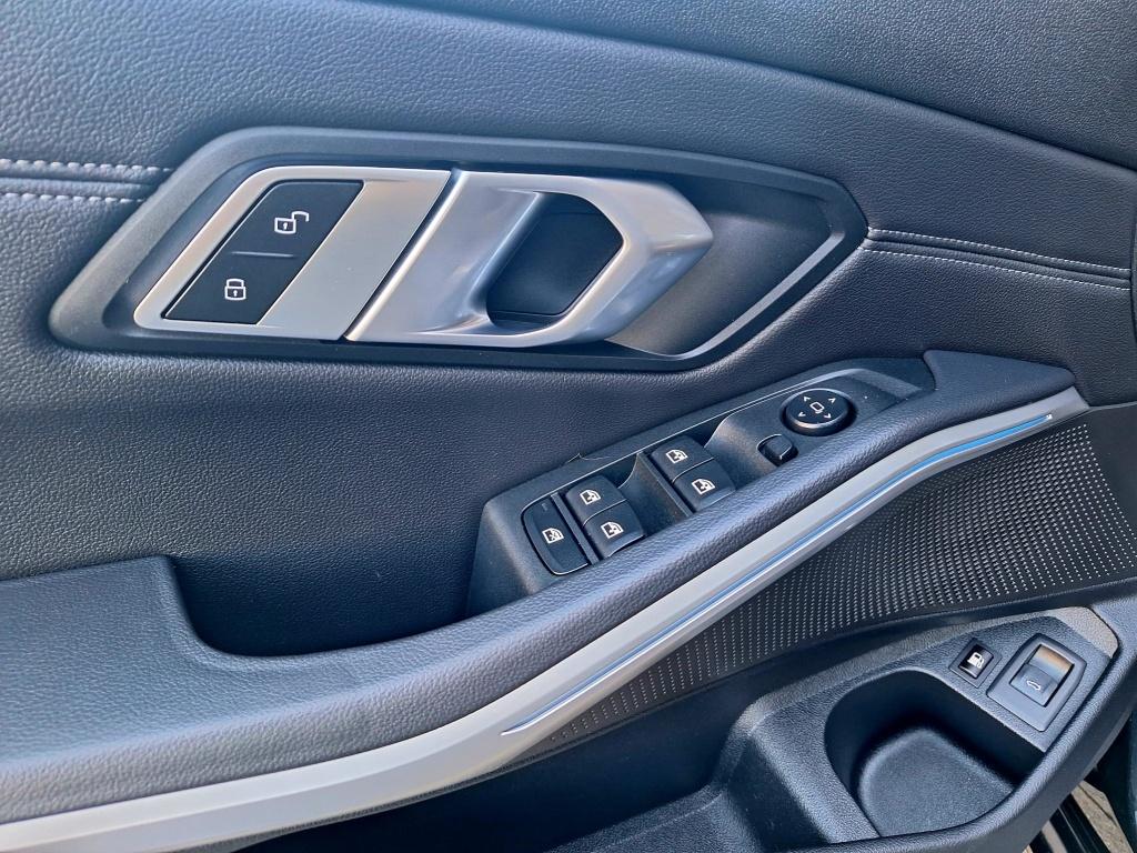 BMW 3-serie touring 320e business edition plus model sport line