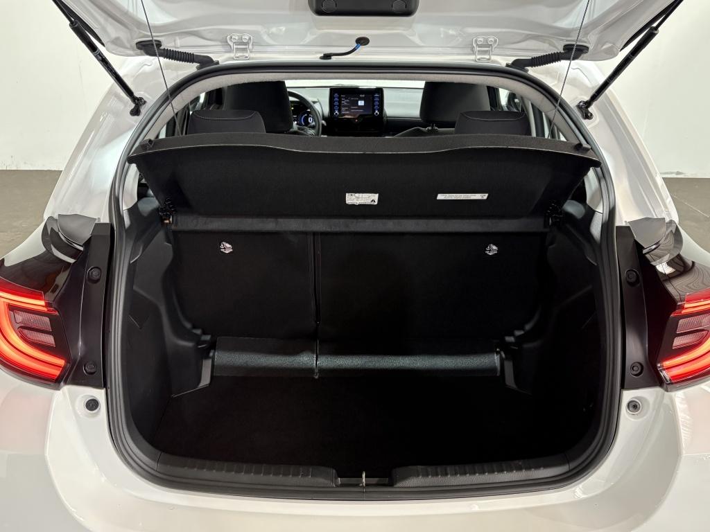 Toyota Yaris 1.5 hybrid dynamic