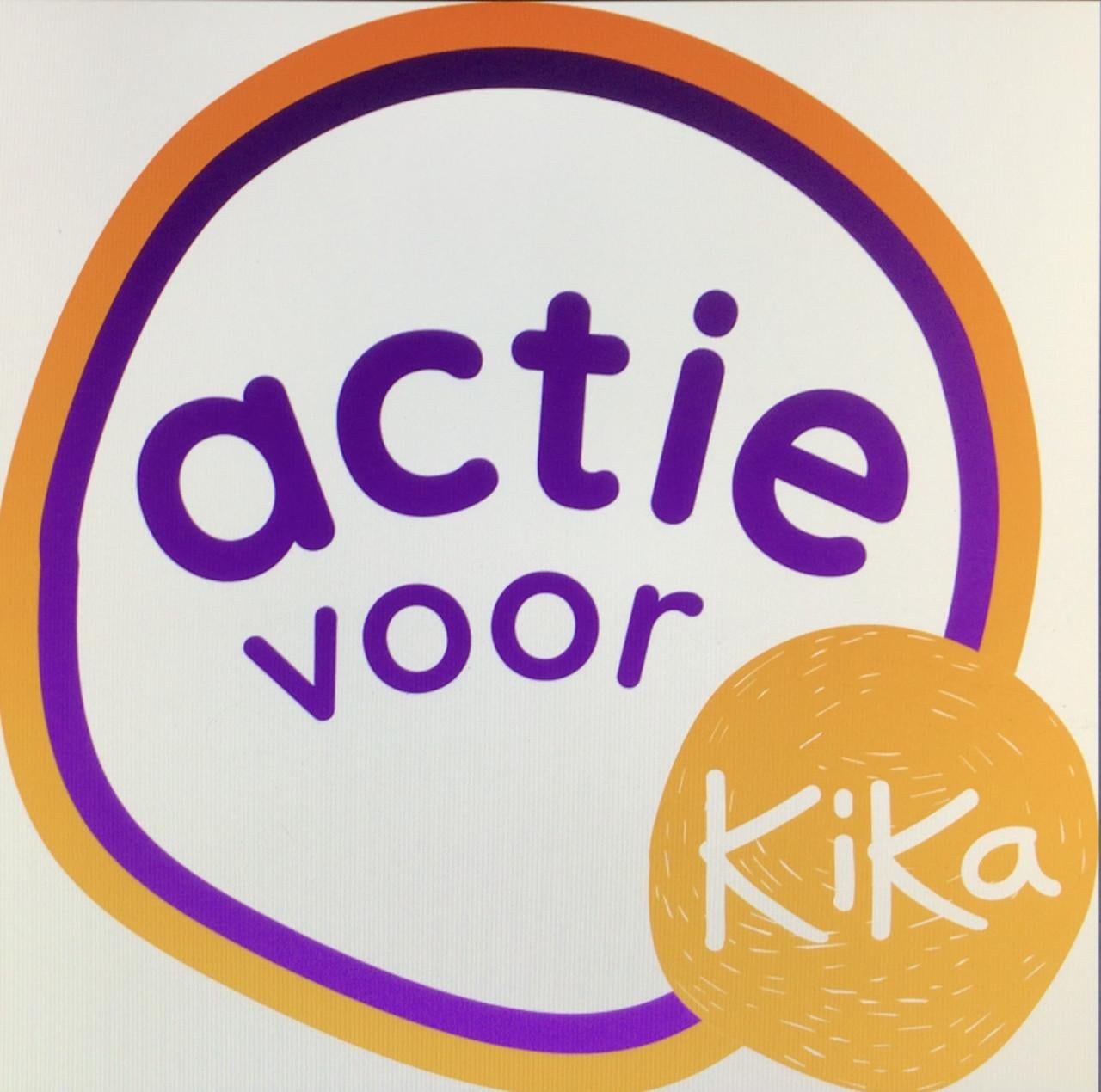 Twee eetkamerstoelen