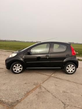 Peugeot 107 Sublime 1.0-12V uit 2009 158.000 km
