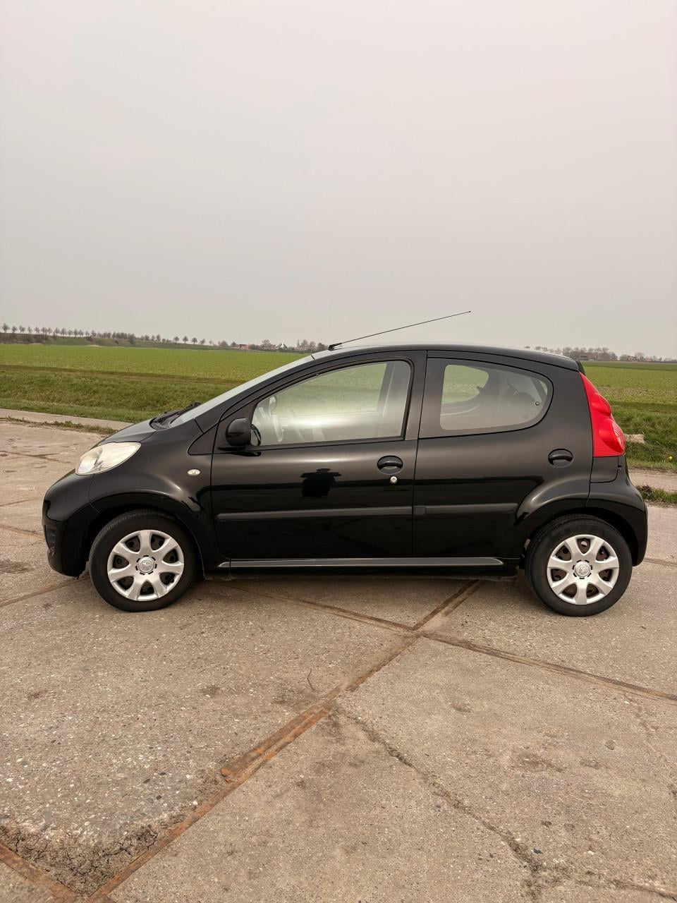 Peugeot 107 Sublime 1.0-12V uit 2009 158.000 km