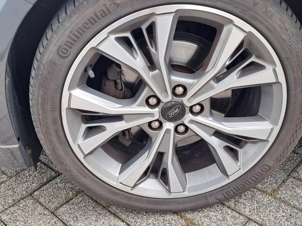 Ford Focus 1.5 st-line 182 limited edition