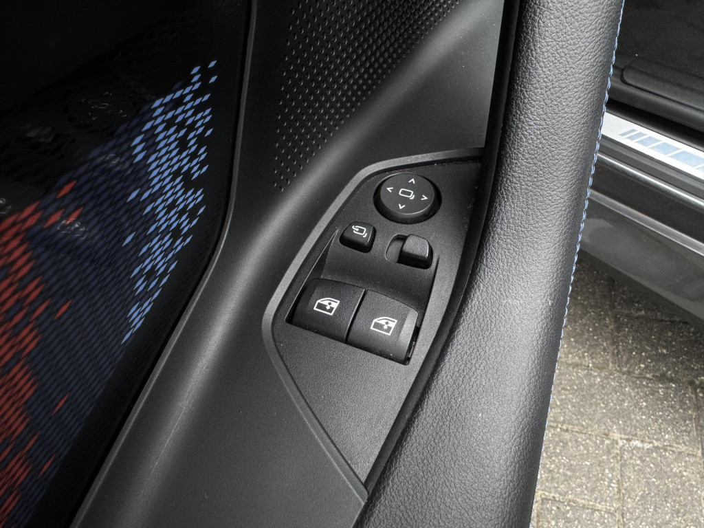 BMW 2-serie coupé 220i high executive m sport pro nl-auto! | carbon pakket 