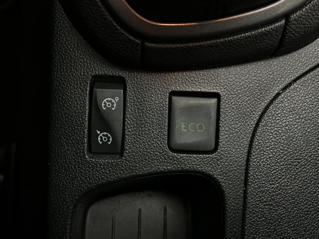 Renault Clio estate occasion 0.9 tce limited | zwart | airco | tweedehands 