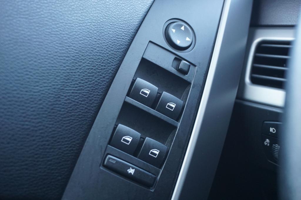 BMW 5 Serie 523i automaat - airco / navi / cruise / leder / pano / stoelver