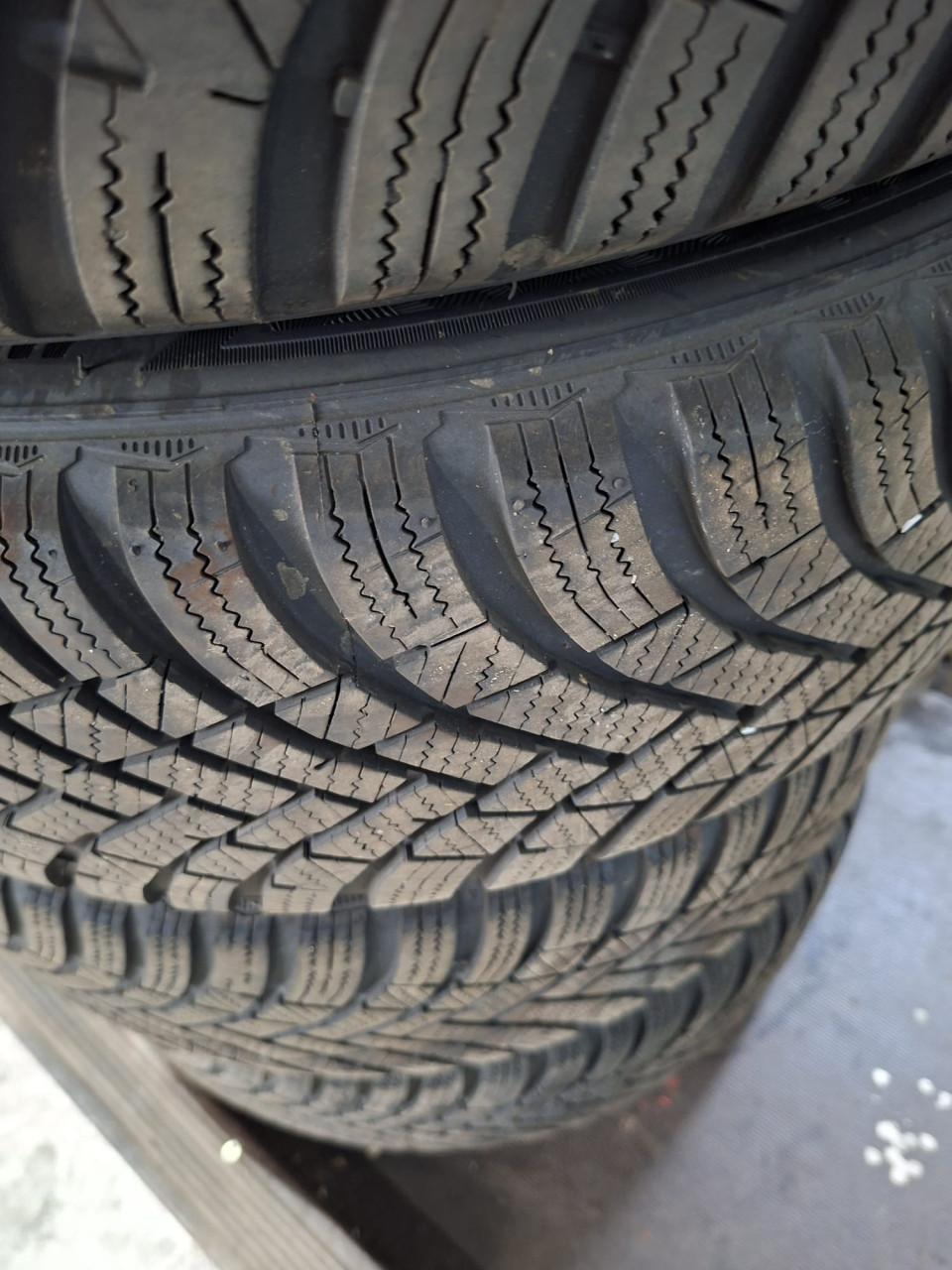 Hankook winterbanden met velgen