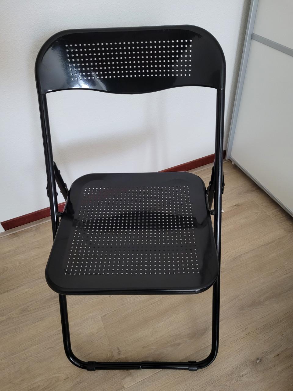 Klapstoel van metaal