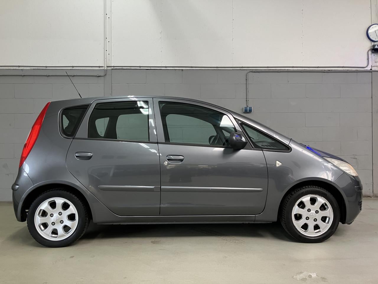 Mitsubishi Colt 139.000 km met airco