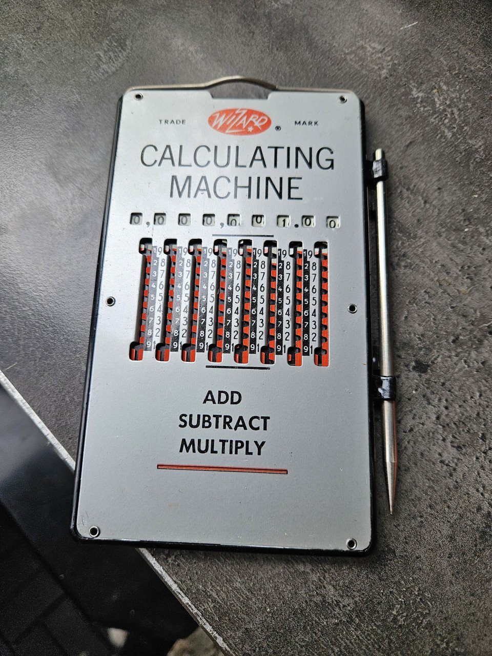 Zgan vintage calculator mechanische Wizard rekenmachine....