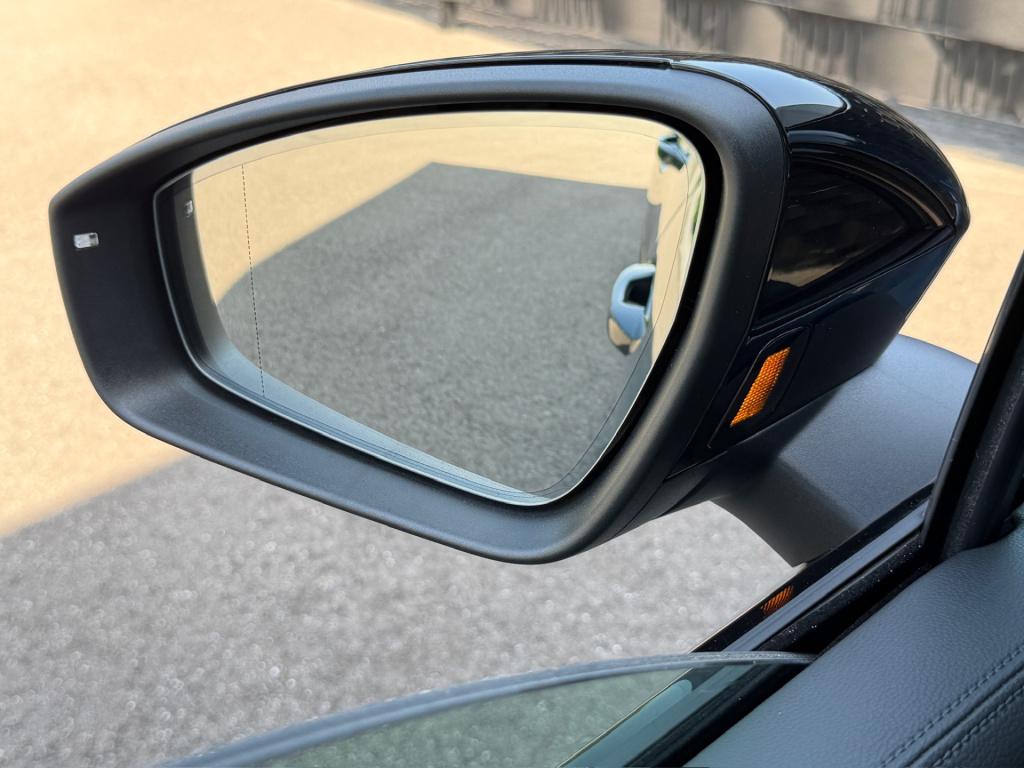 Volkswagen Tiguan 1.5 etsi 150pk dsg r-line | black line | 360 camera | sta