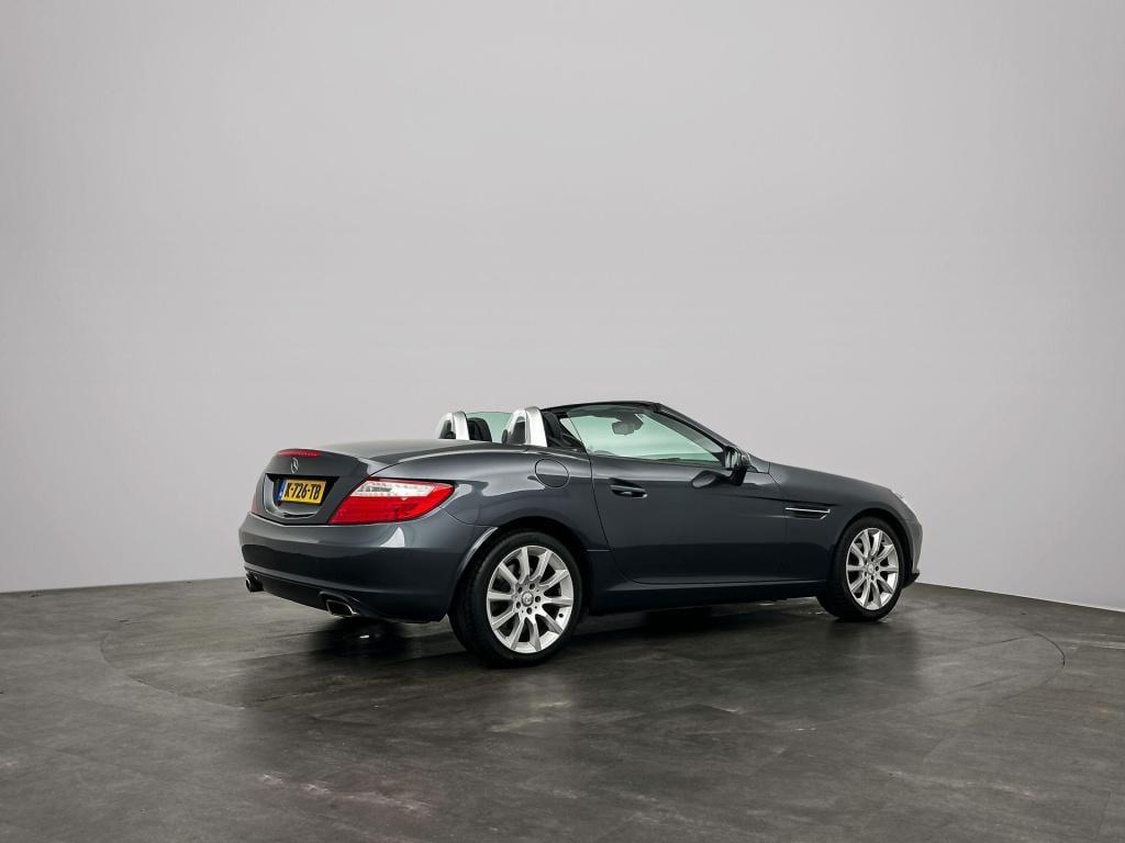 Mercedes-Benz SLK 200 | stoelverwarming | hard-top | air-scarf | leder | pa