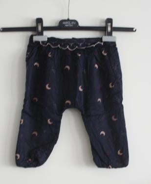 Donkerblauw broekje met maan ensterrenprint  maat 92