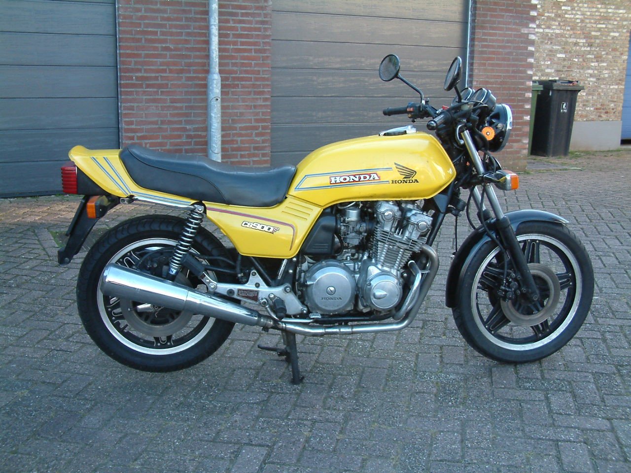 Bol dor 900 F ---1981