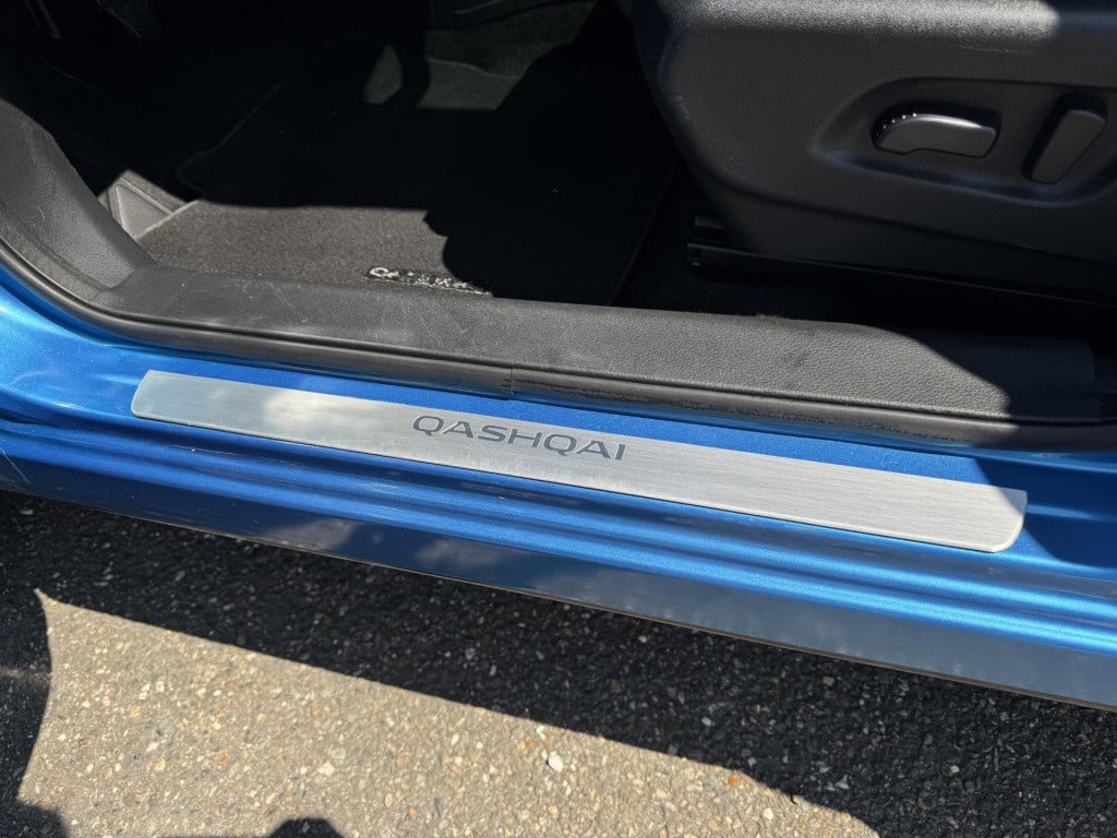 Nissan Qashqai 1.6 tekna + 1500kg trekgewicht | panoramadak | nappa leder |