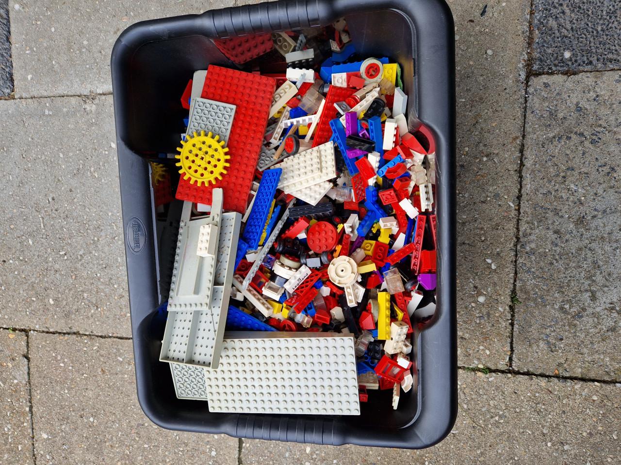 Lego.