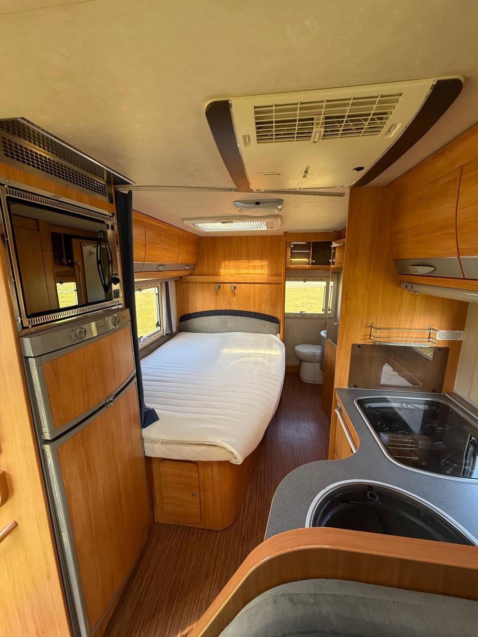 Te koop Camper Adria Coral S 680 ST