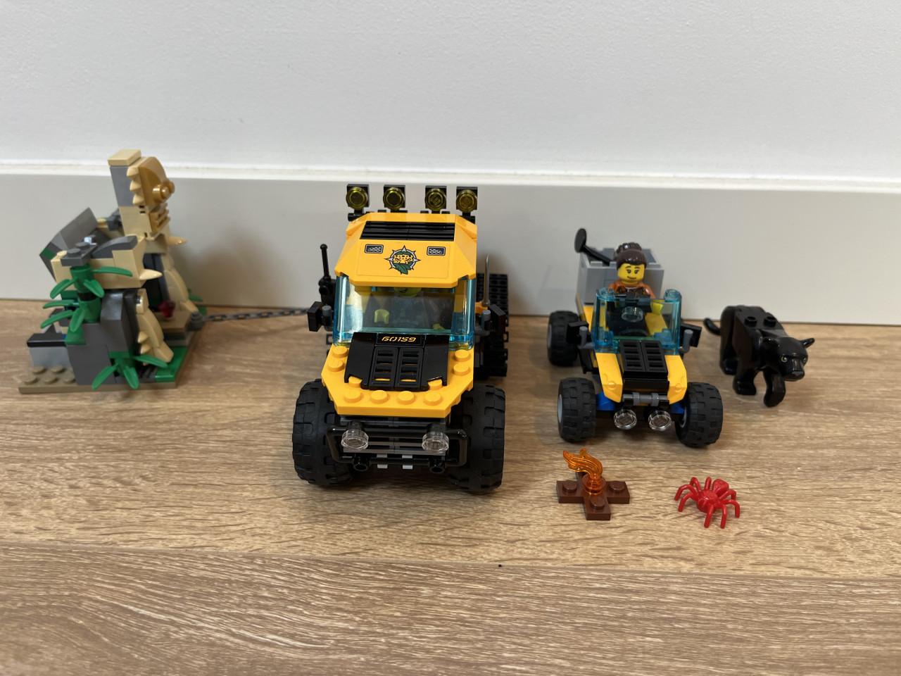 Lego jungle missie met halfrupdvoertuig