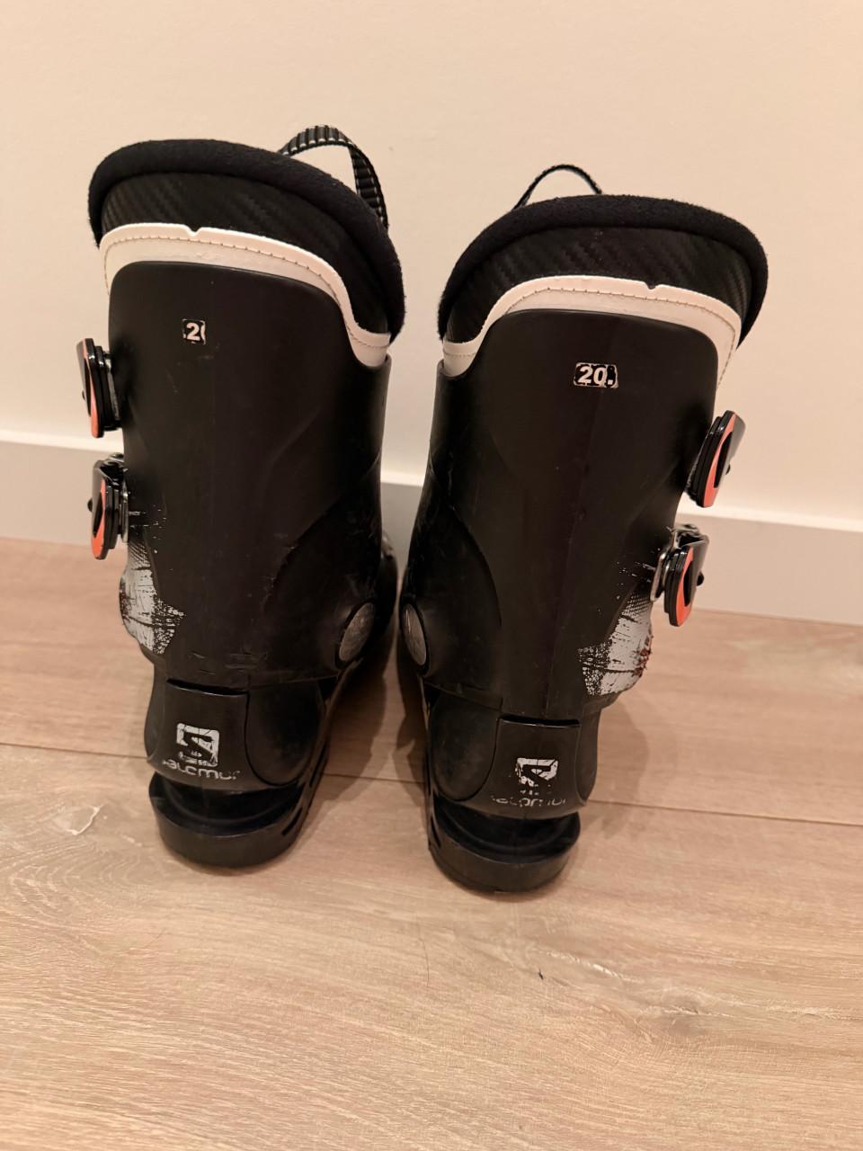 Salomon ski’s 100cm + schoenen
