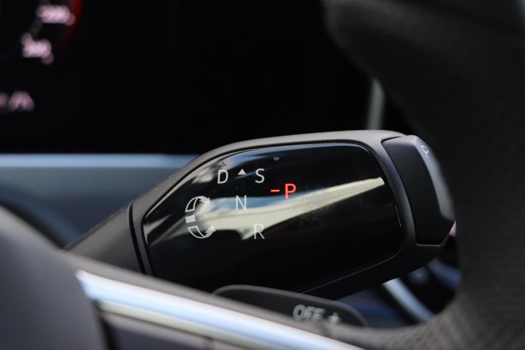 Volkswagen Passat variant 1.5 etsi r-line business dsg7 150pk ergo stoel | 