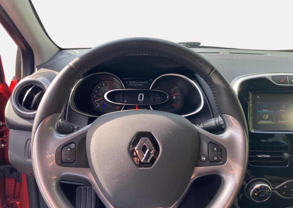 Renault Clio estate 0.9 tce limited -trekhaak