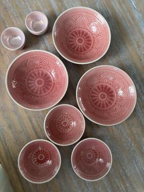 Roze bakjes en bordje