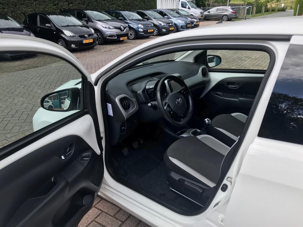 Toyota Aygo 1,0vvt-i x-play