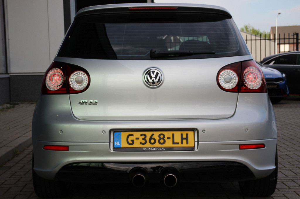 Volkswagen Golf 3.2 r32 | navi | xenon | dsg | 250pk | youngtimer