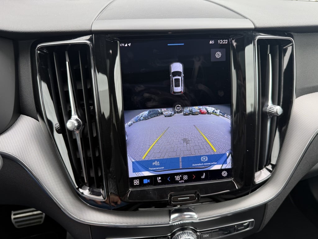 Volvo XC60 t6 340pk recharge r-design| panodak| adap.cruise| 360camera| tre