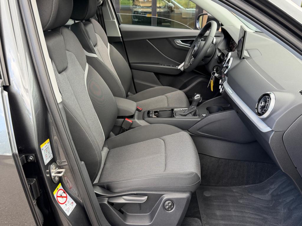 Audi Q2 35 tfsi 150pk s-tronic s-line | camera | carplay | adap. cruise | r