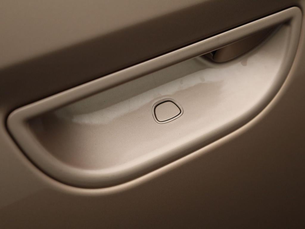 Fiat 500e icon 42 kwh | panoramadak | apple carplay / android auto | climat