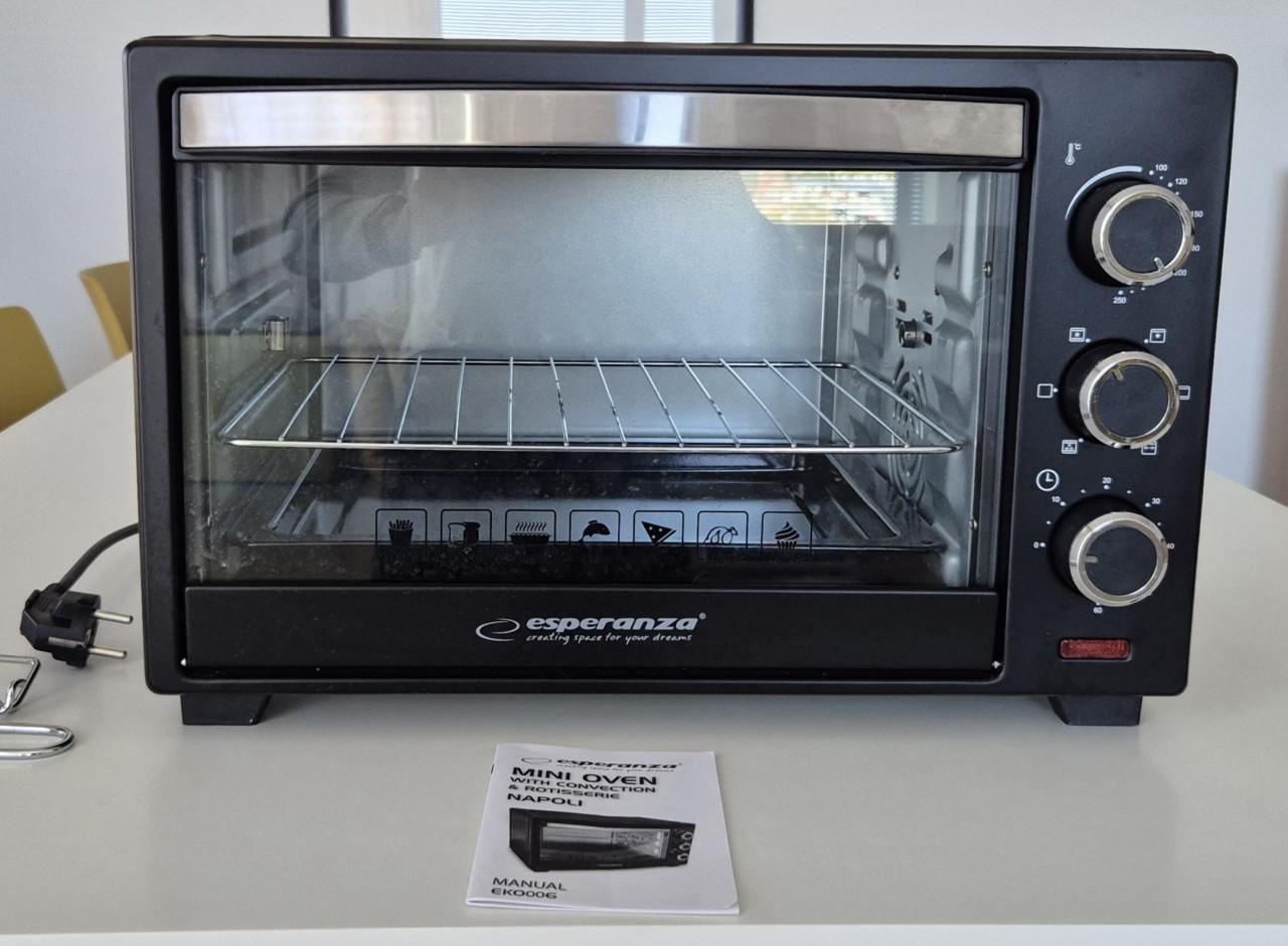 MINI-OVEN met heteluchtcirculatie en spitset