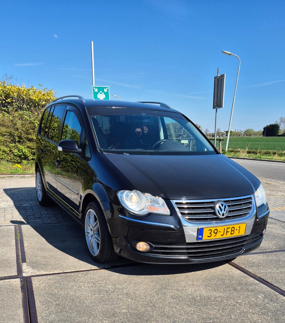Volkswagen Touran 1.4 TSI 103KW 5P 2009 Zwart