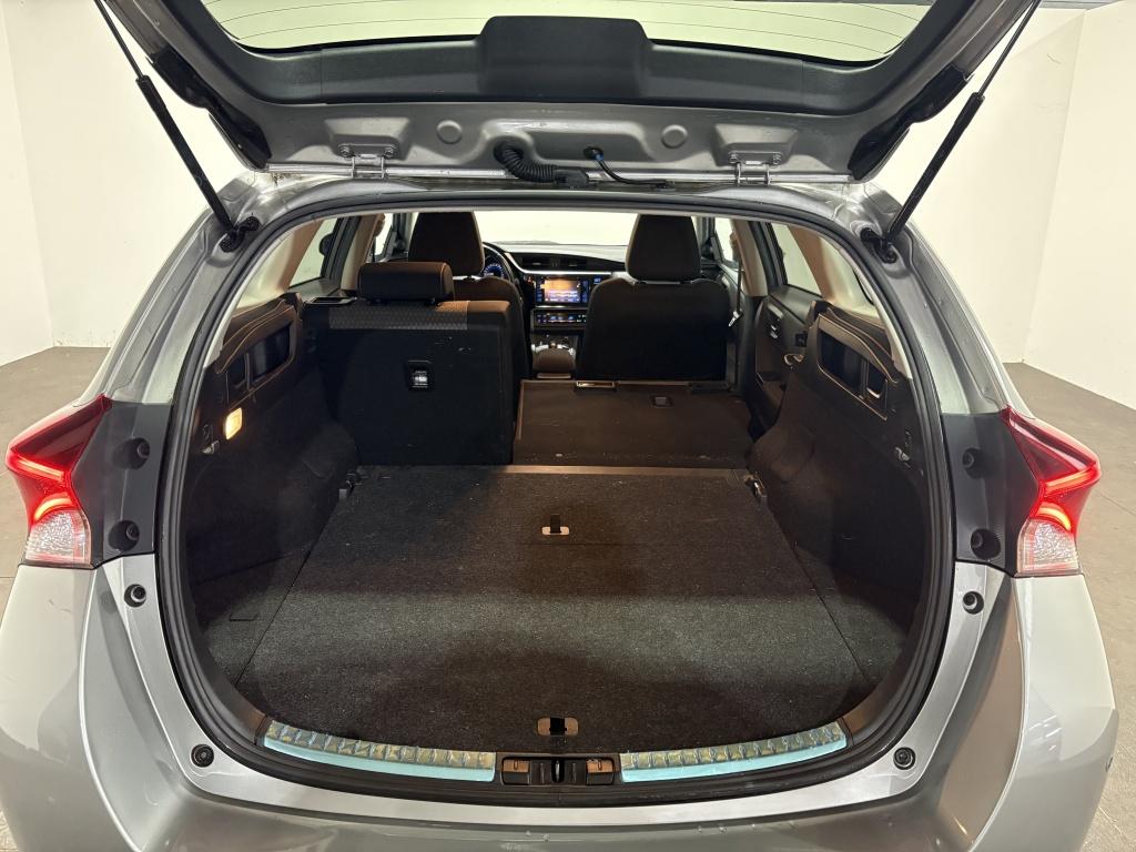Toyota Auris touring sports 1.8 hybr. energy +